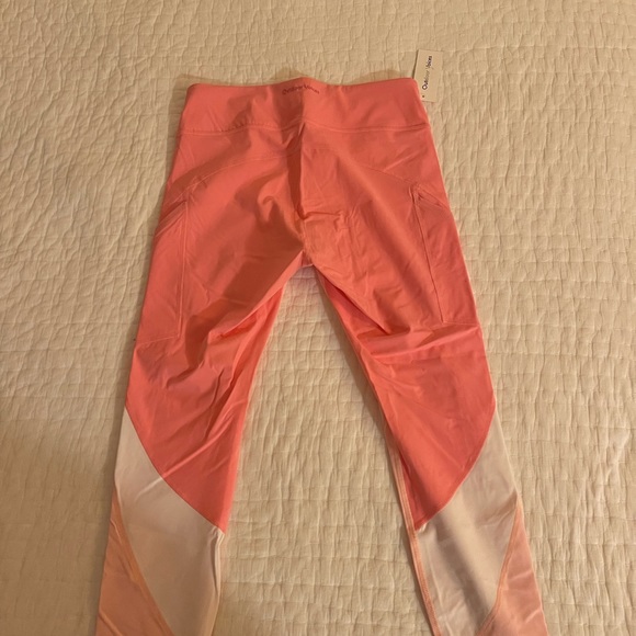 Outdoor Voices Spring 7/8s Leggings - Picture 2 of 4